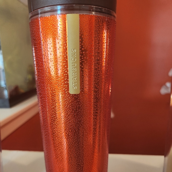 Starbucks Tumblr - Picture 2 of 4